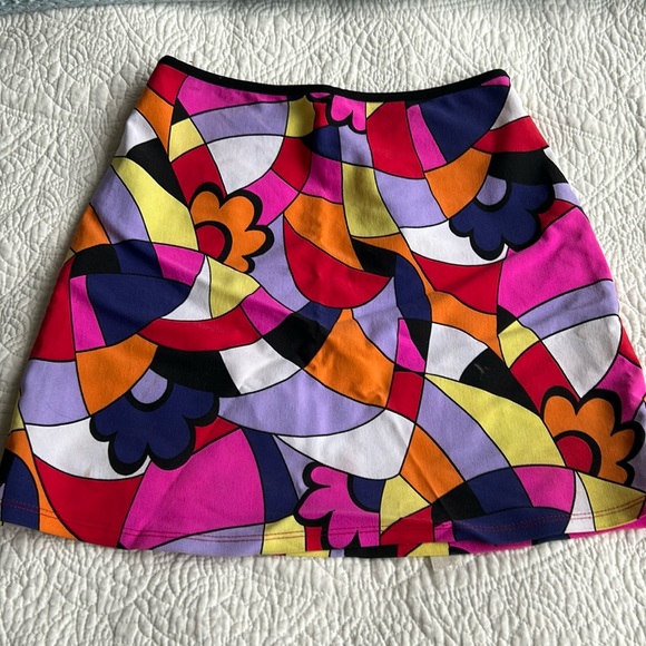 Gorgeous Vintage mini skirt, size extra small – 24 waist - Picture 3 of 9